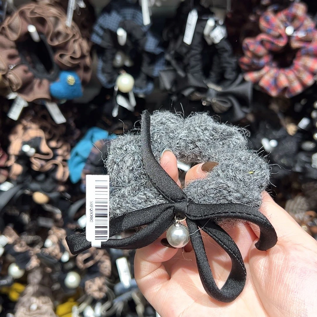 布艺非金属灰色蝴蝶结发圈