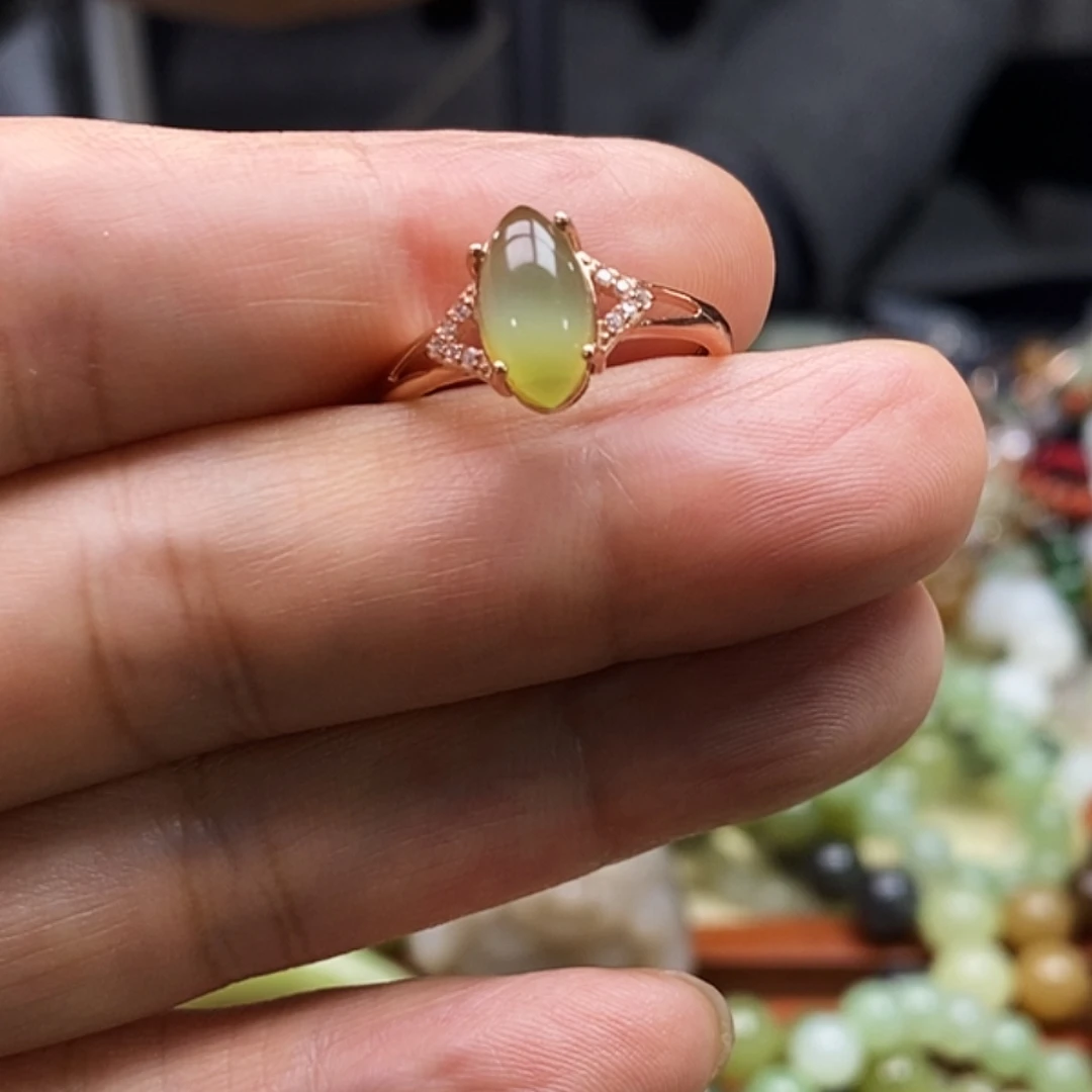 和田玉未镶嵌戒指