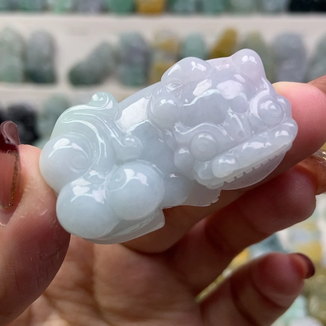 翡翠吊坠(赠链)未镶嵌