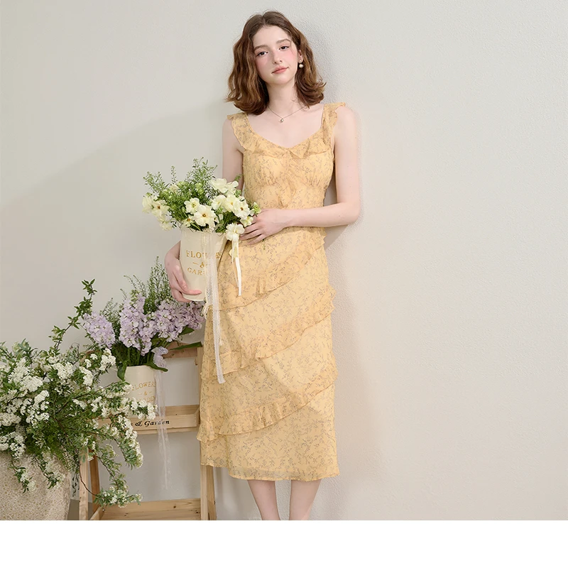 0345法式复古荷叶边飞飞袖碎花裙女2025夏季俏皮灵动V领连衣裙