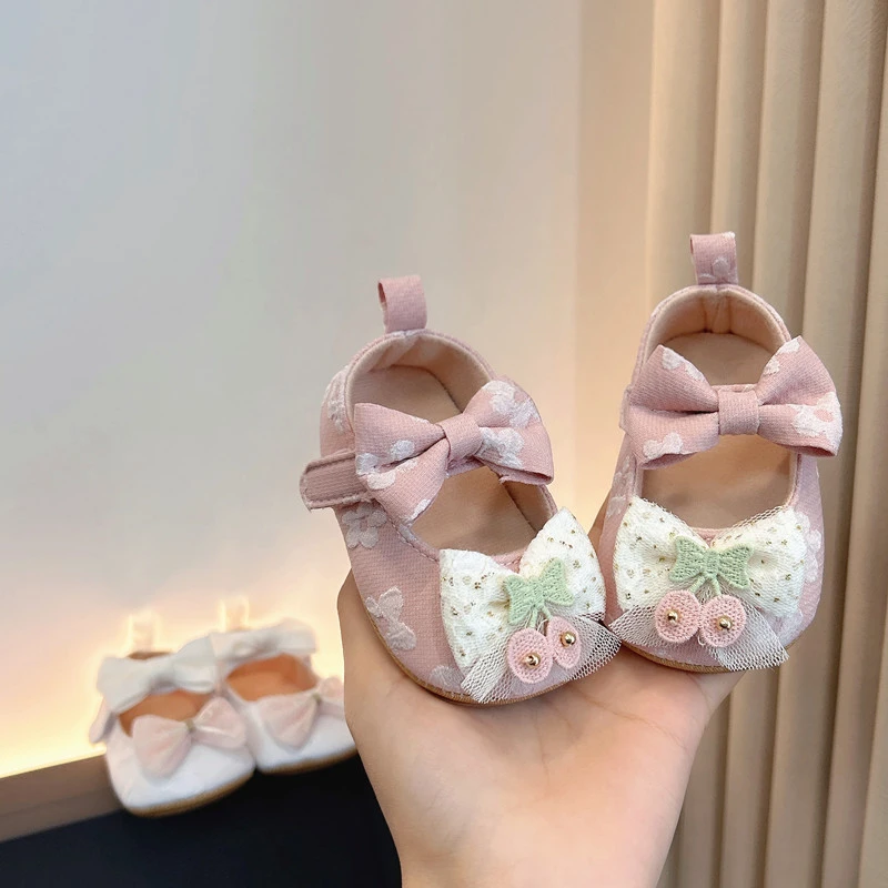 春秋新款婴儿宝宝蕾丝公主鞋0-1岁学步鞋新生儿百天周岁鞋不掉鞋