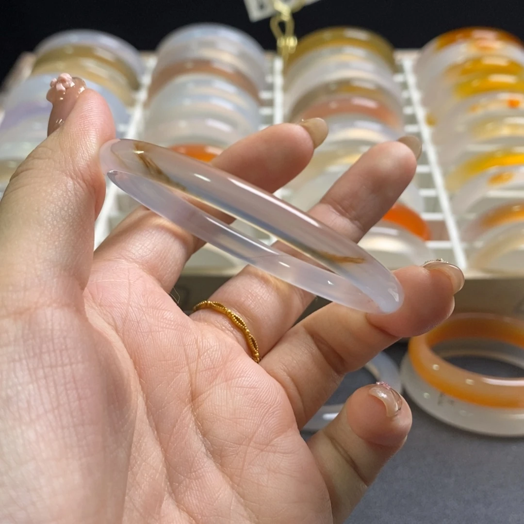 玛瑙/玉髓未镶嵌手镯