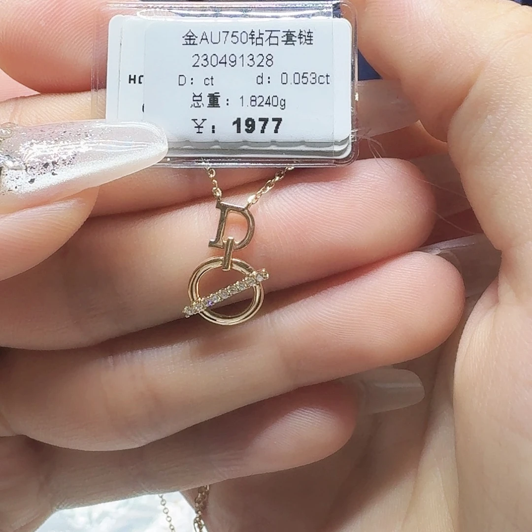 颈饰18K金镶嵌钻石钻石