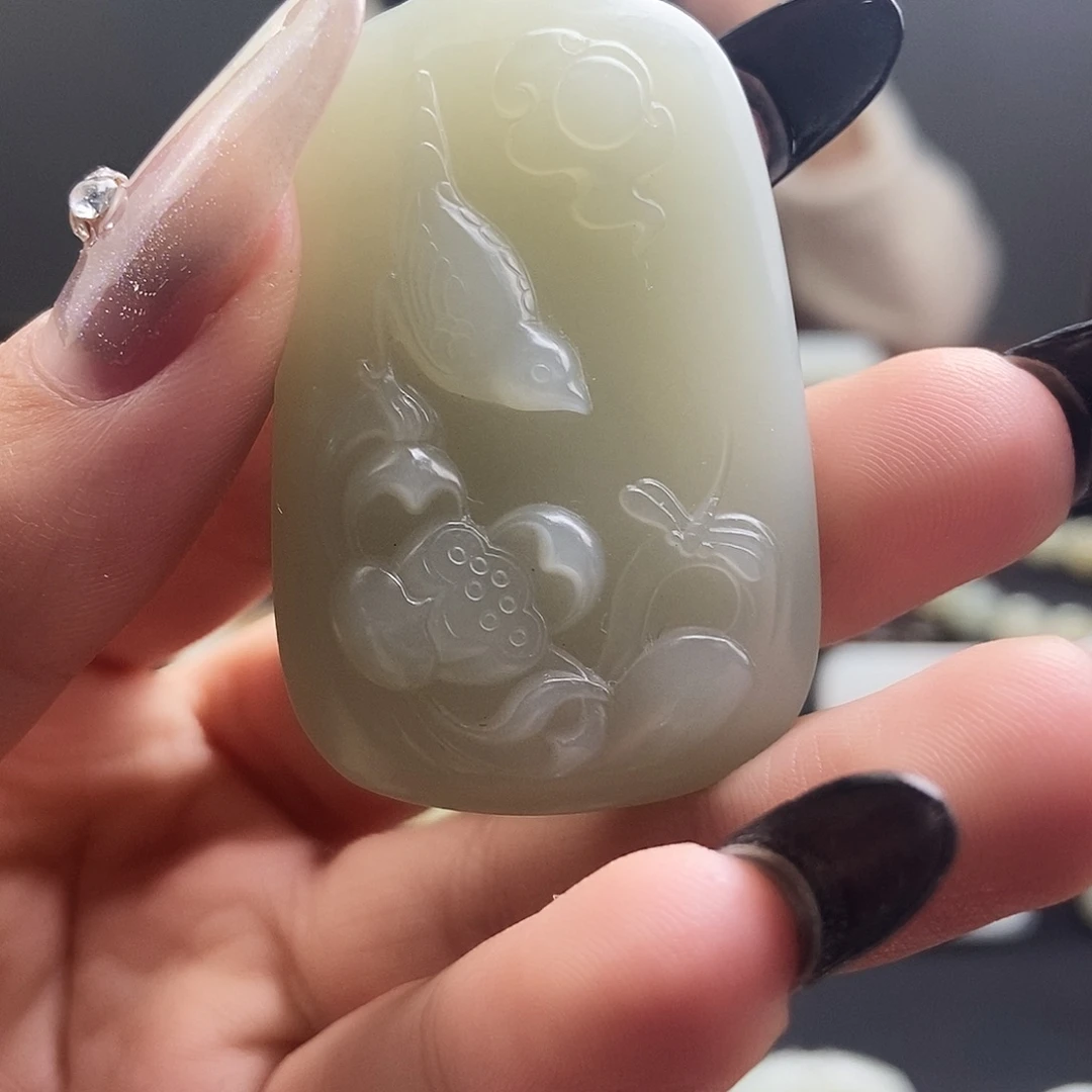 和田玉（糖玉）未镶嵌颈饰