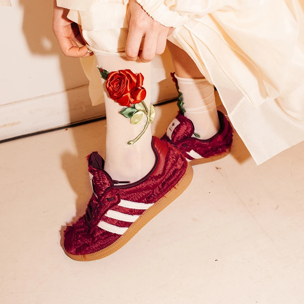 adidas/阿迪达斯CAROLINE HU联名款情侣缎面运动鞋「T头鞋」JP9281