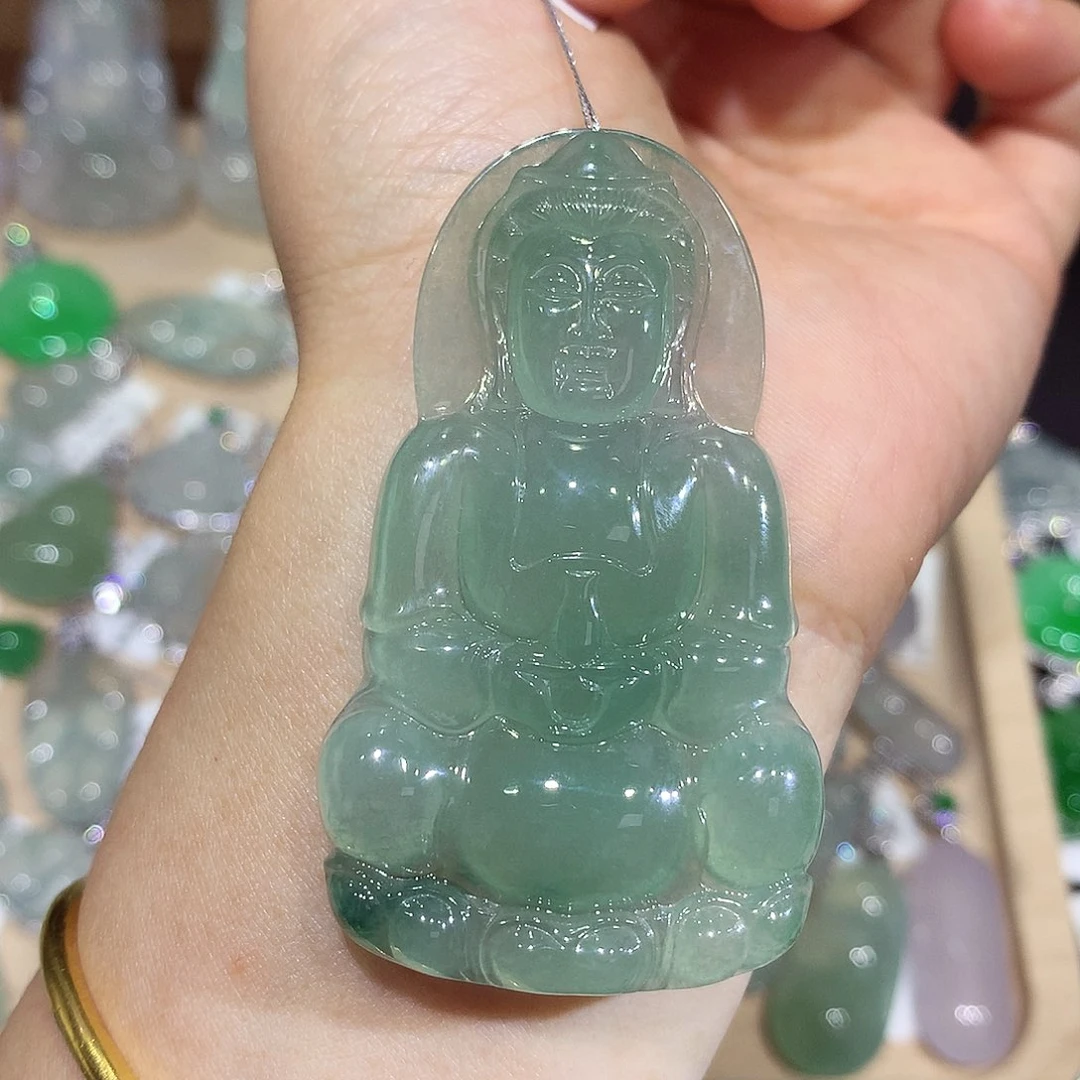 翡翠未镶嵌颈饰观音