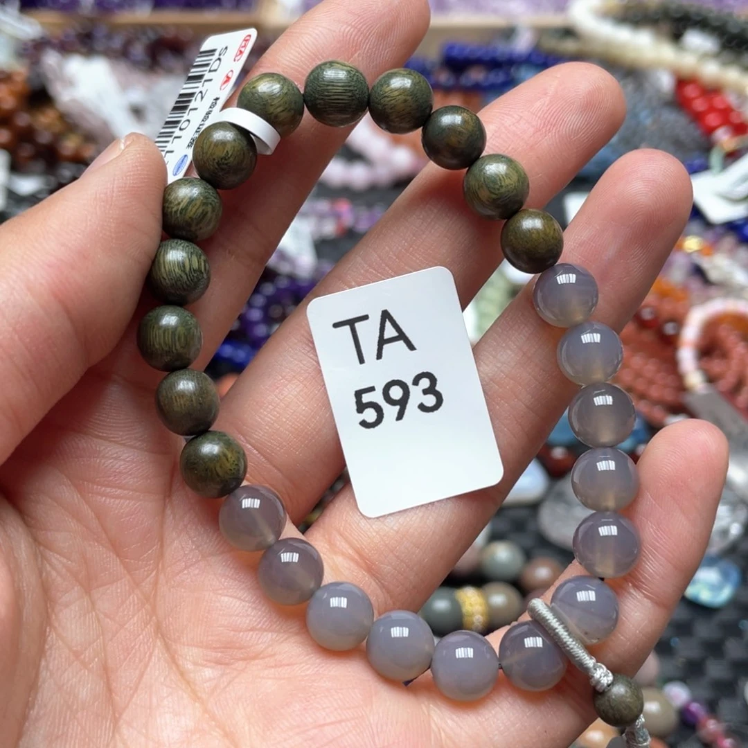 水晶多样性发一只未镶嵌