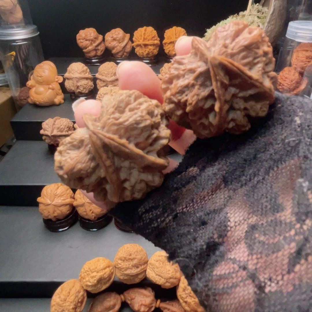 文玩核桃吊坠悬崖佛肚…………