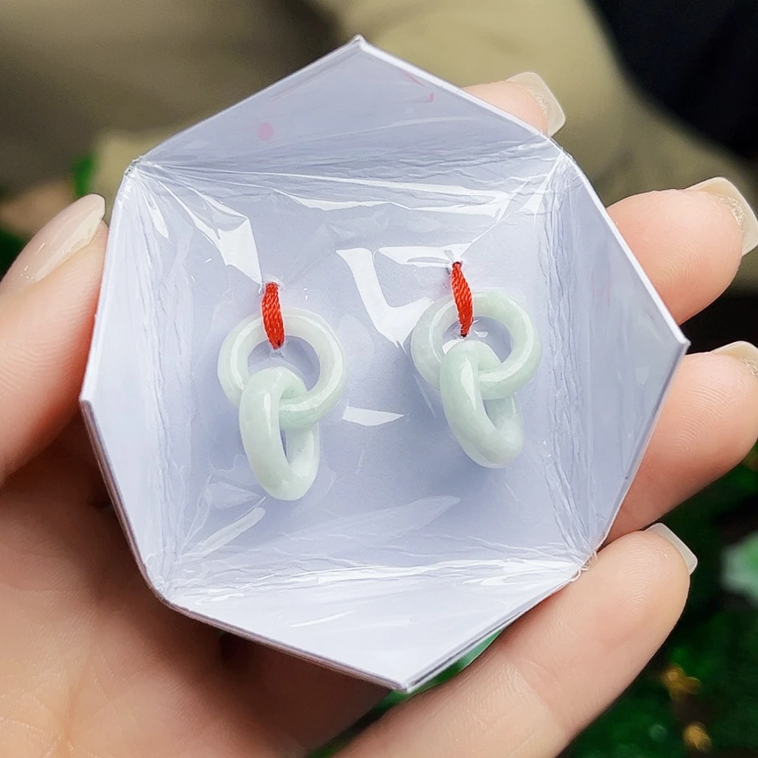 颈饰未镶嵌翡翠多样性