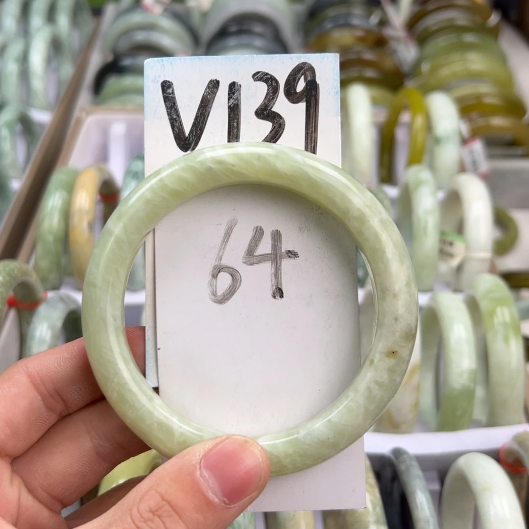 岫玉手镯未镶嵌天然岫玉微瑕