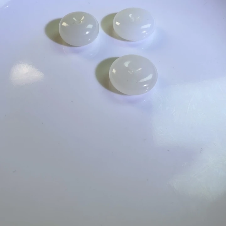 和田玉未镶嵌手链白冰小扣子单个价