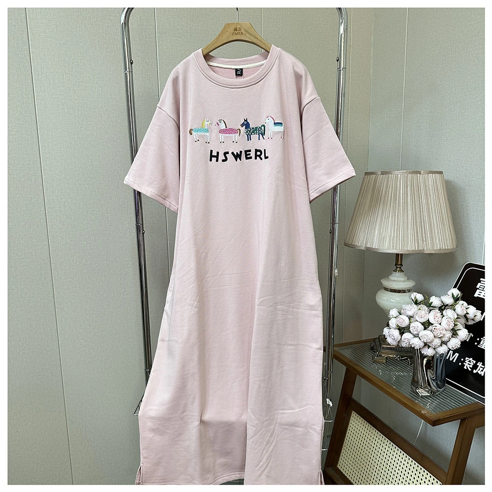 2Q009 夏季新款宽松中长款刺绣圆领短袖连衣裙女