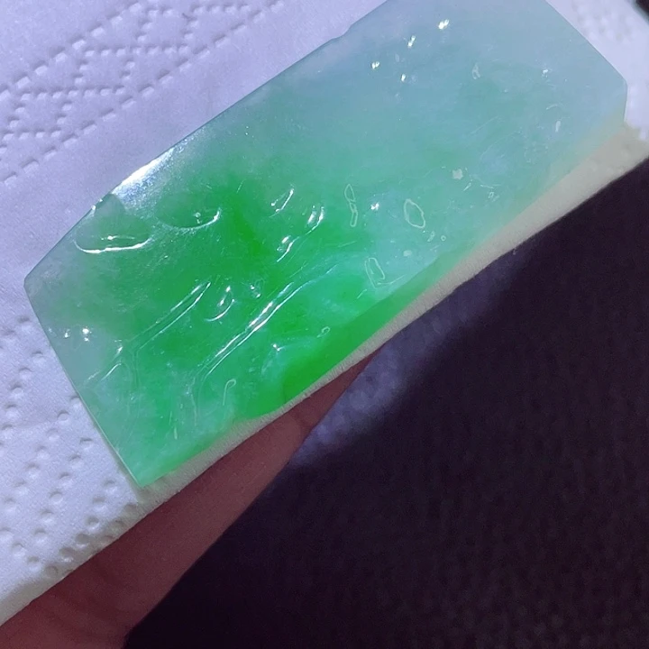 颈饰18K金镶嵌翡翠翡翠