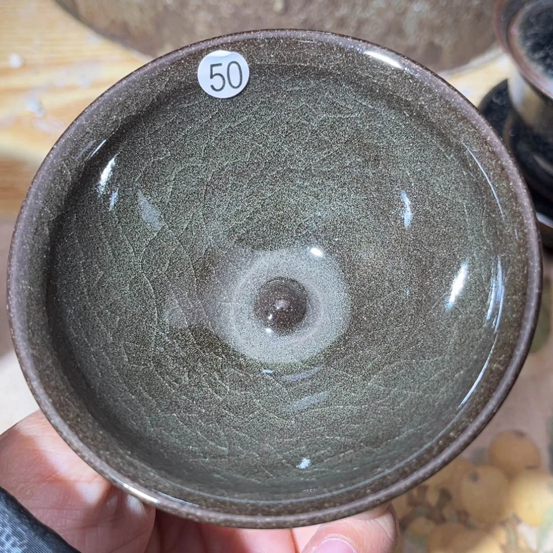 茶盏义兴龙窑坚持真柴烧