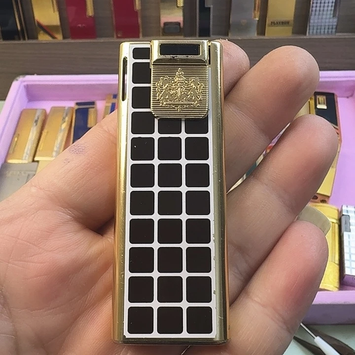 日产薄款电子打火机