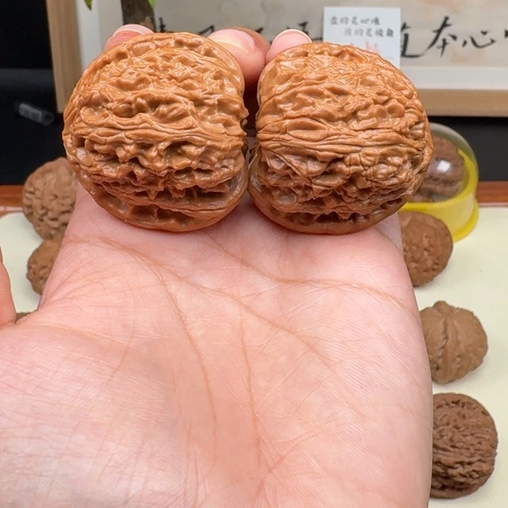 文玩核桃把件白狮子40