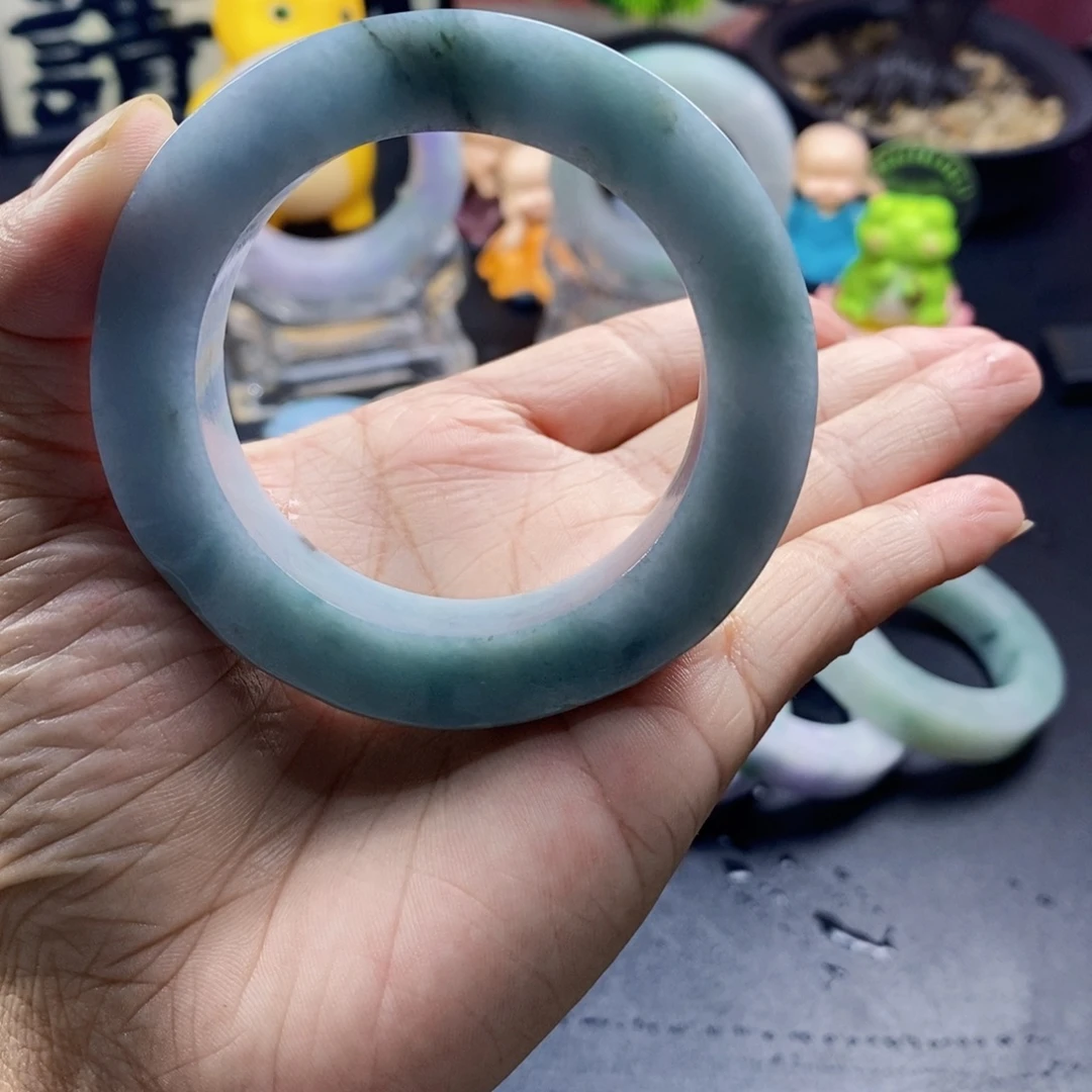 未镶嵌翡翠手镯定制翡翠
