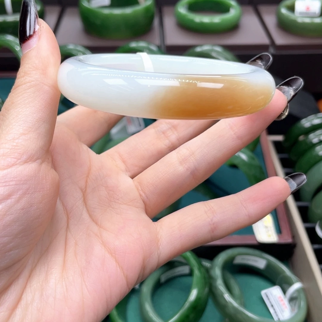 和田玉未镶嵌手镯57