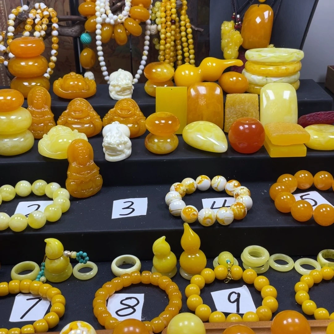 『***』鸡油黄大号葫芦一个屁桃一个