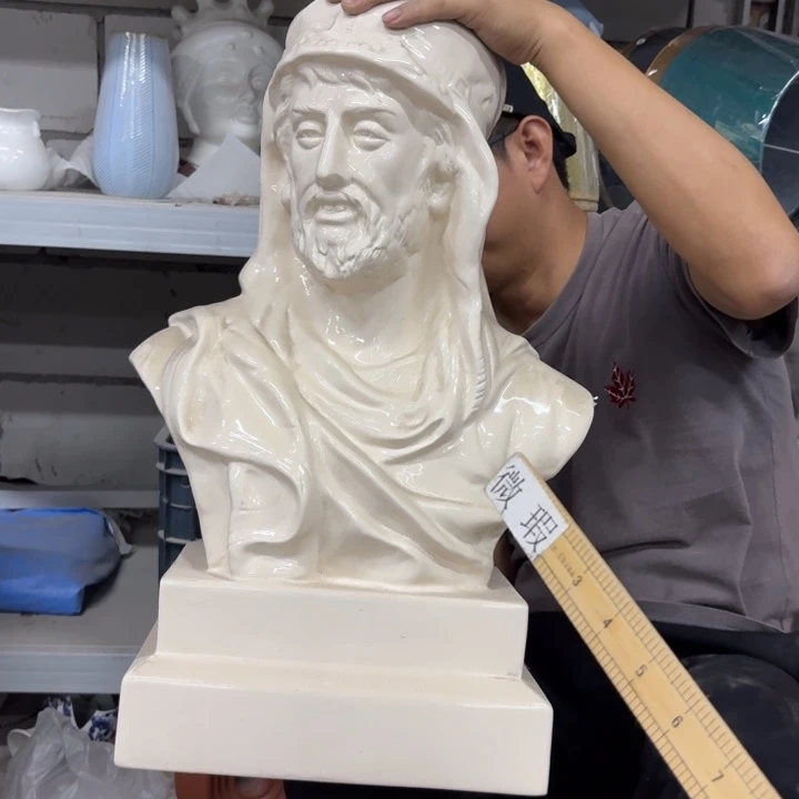 微瑕青花瓷器值得购买