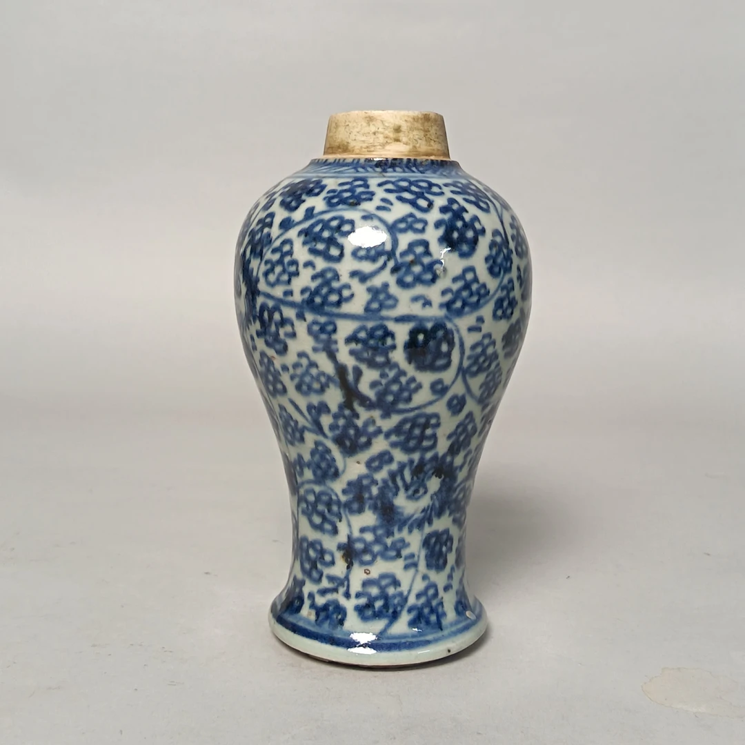 【010011282】清代 青花花卉梅瓶