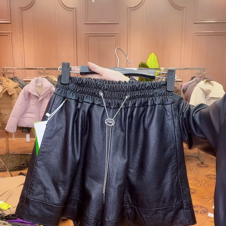 125……135斤皮短裤