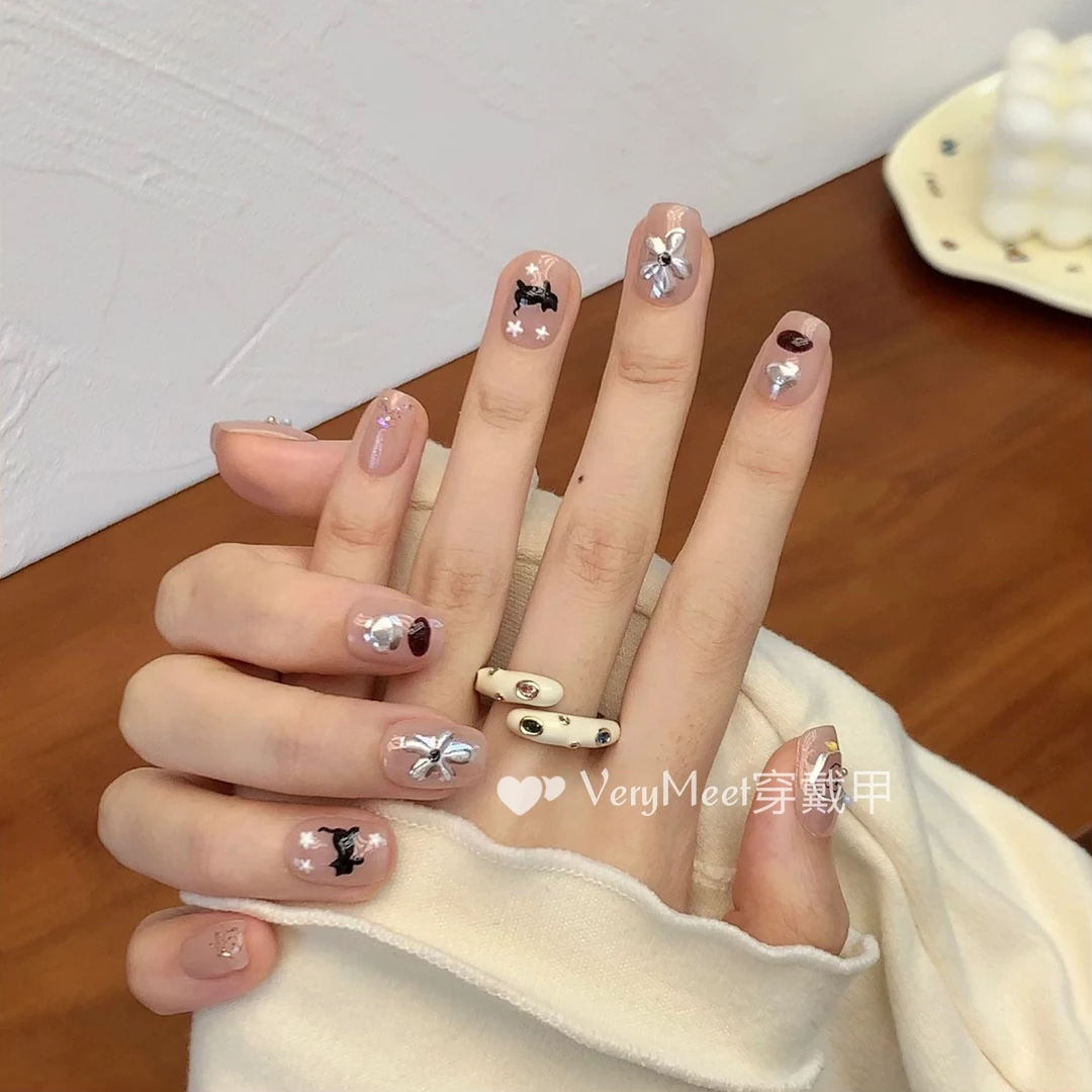 VERY MEET甜酷卡通ins风猫猫小狗豆豆甲墨镜粉学生党美甲贴136