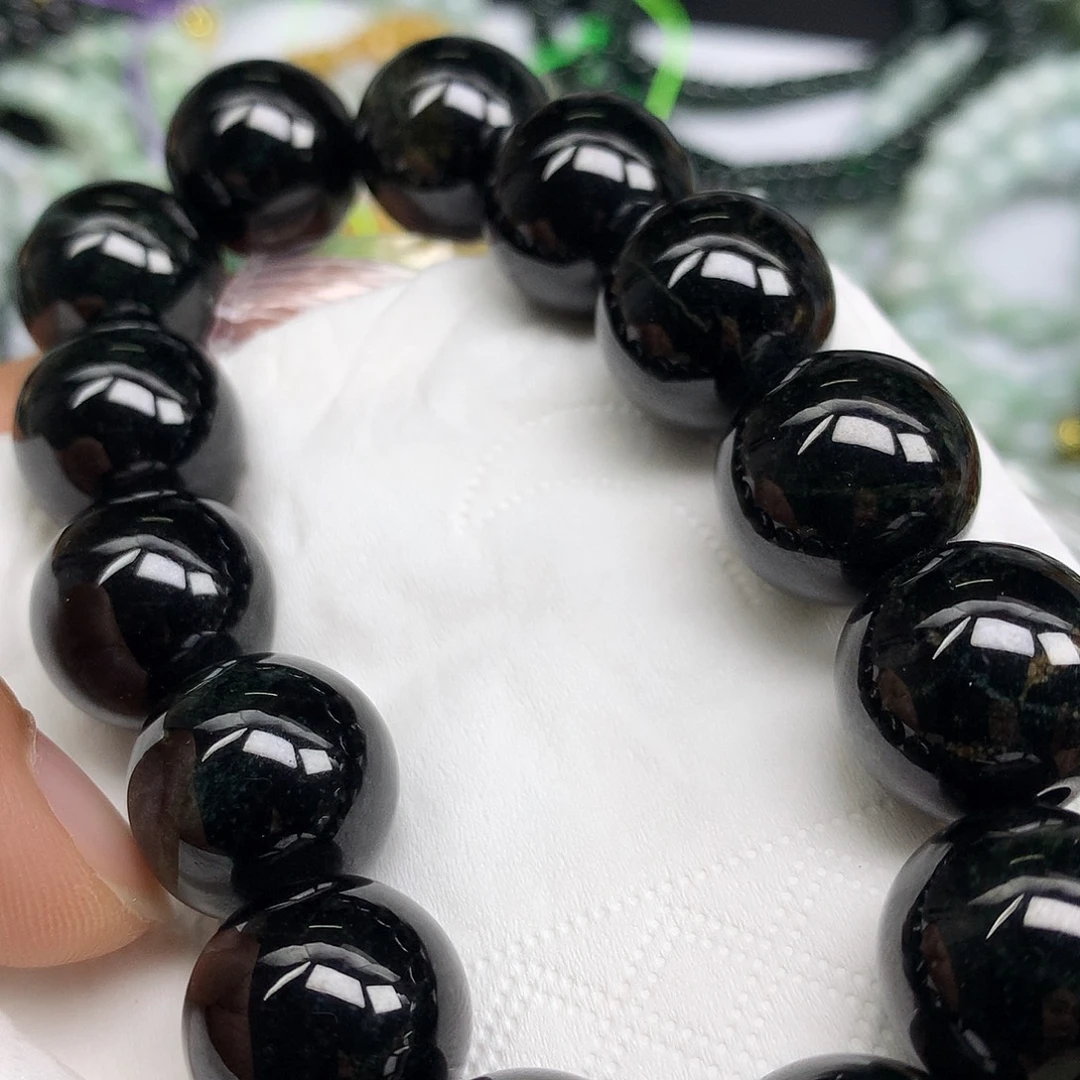 翡翠未镶嵌套链翡翠