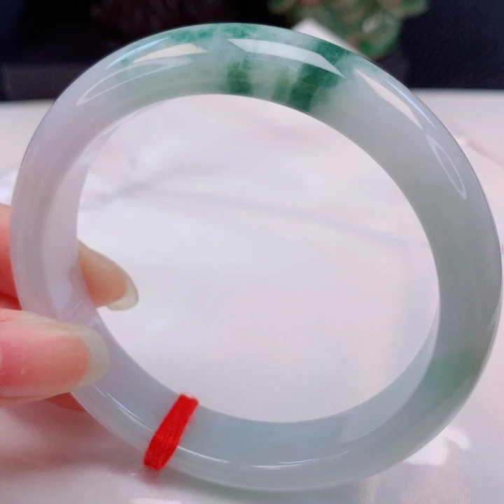 翡翠未镶嵌手镯56圈