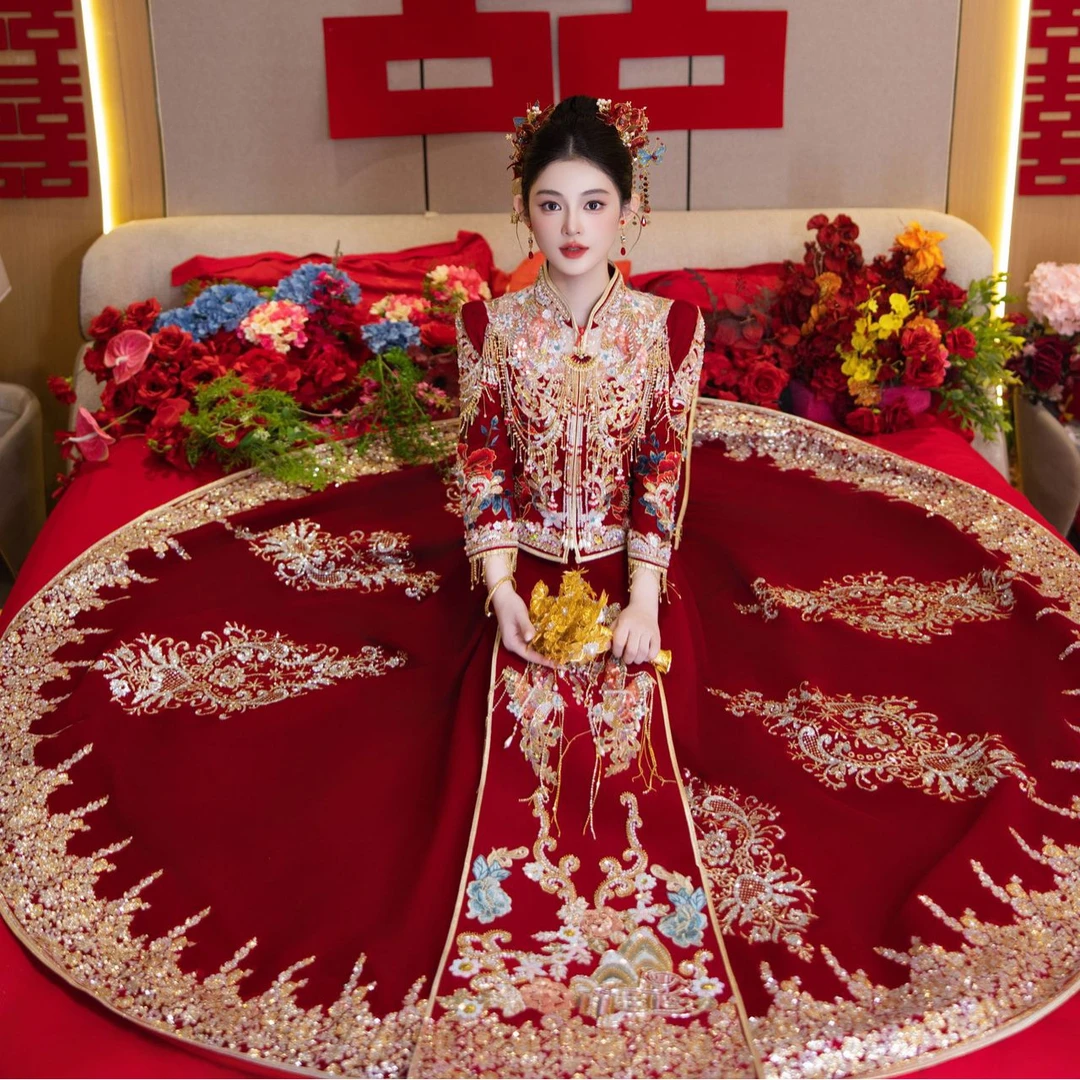 长袖立体剪裁女士秀禾服复古旗袍新娘中式婚服2025