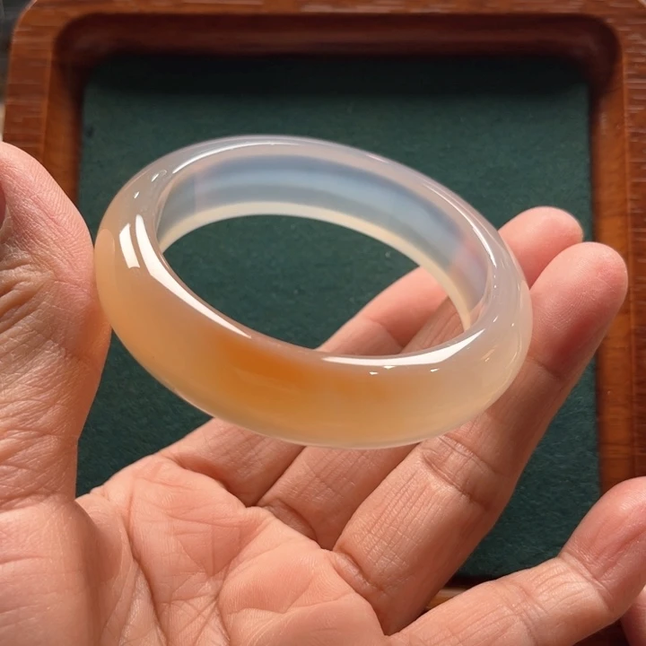 玛瑙/玉髓手镯未镶嵌唱****）