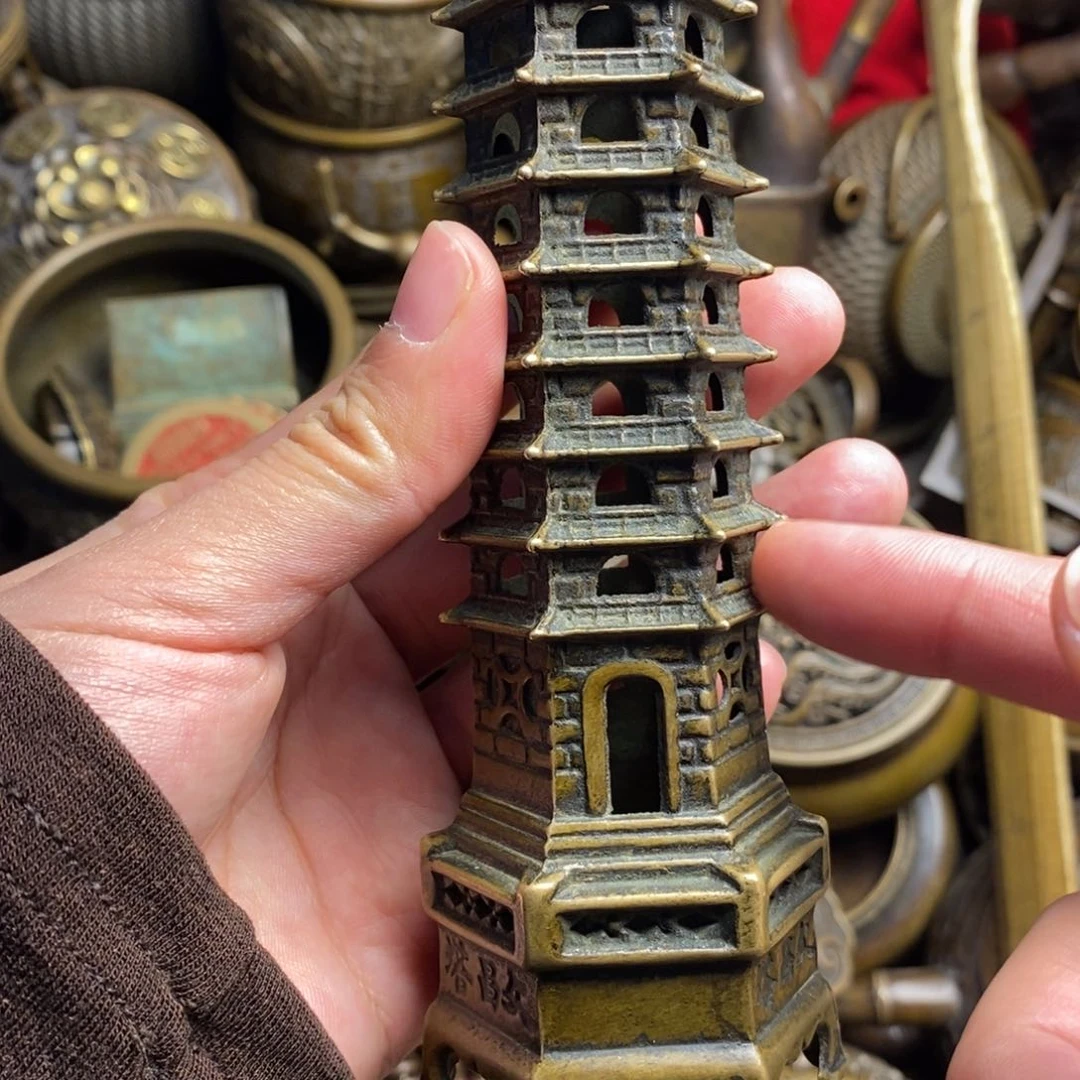 精美铜器做工精良