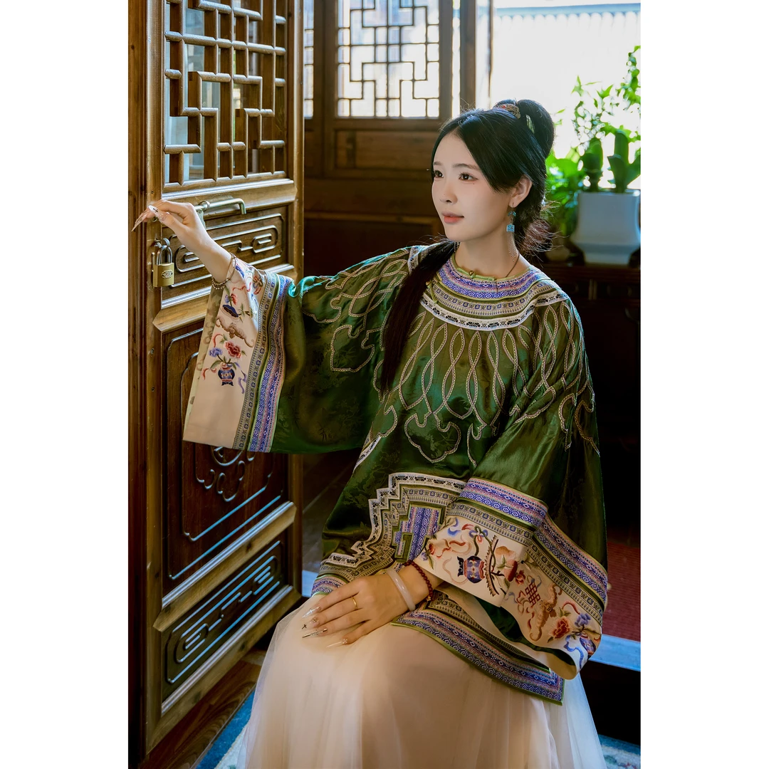 娜家·国风【十八镶如意】中式重工刺绣太太服流光色复古老钱风穿搭