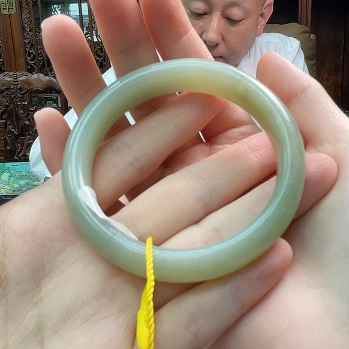 和田玉手镯未镶嵌52