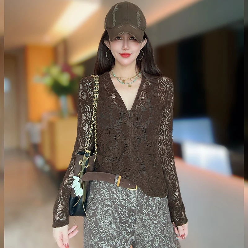 秋装新款V领长袖镂空蕾丝衫女士修身显瘦气质提花上衣内搭打底衫