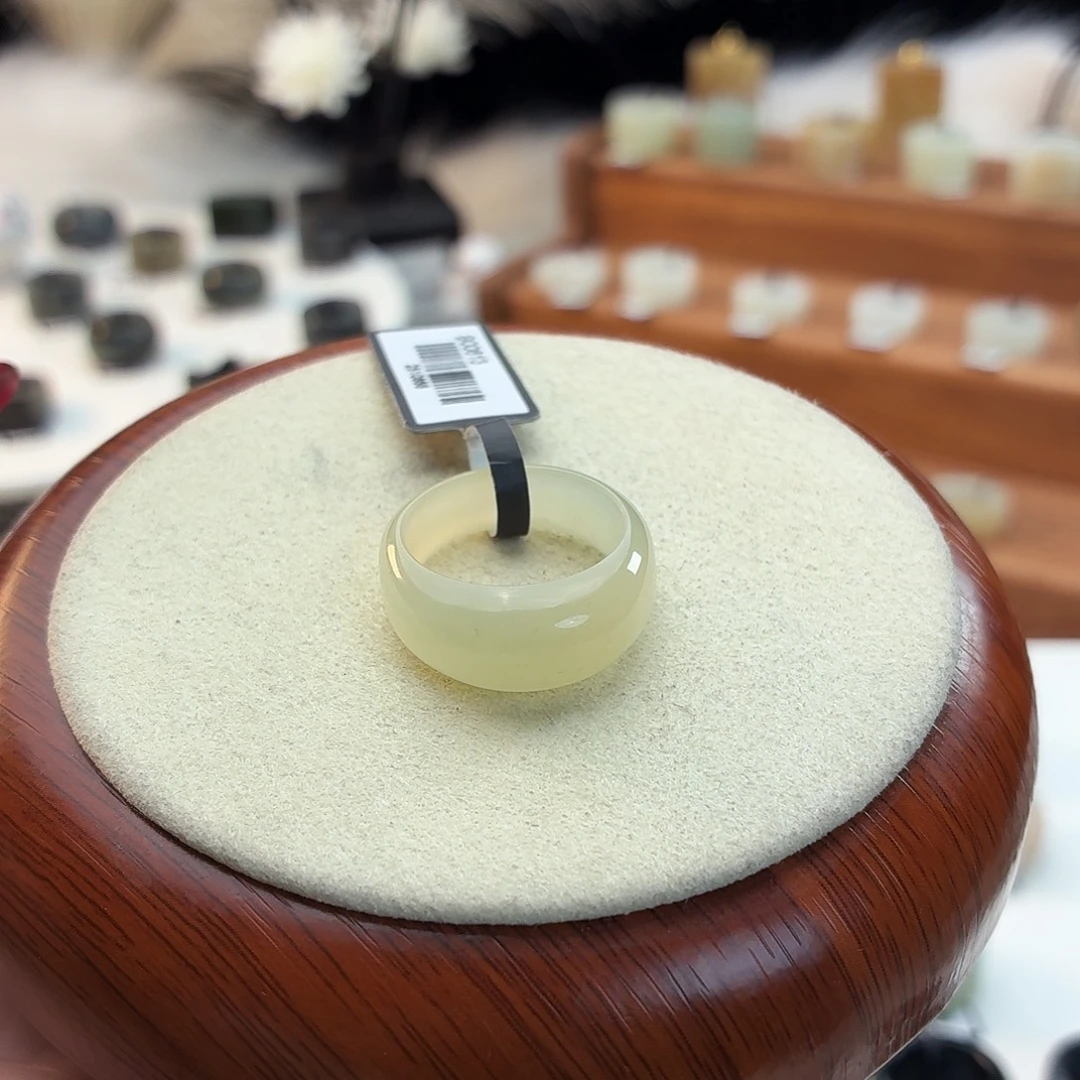 和田玉未镶嵌戒指i134晴水馒头18.0mm