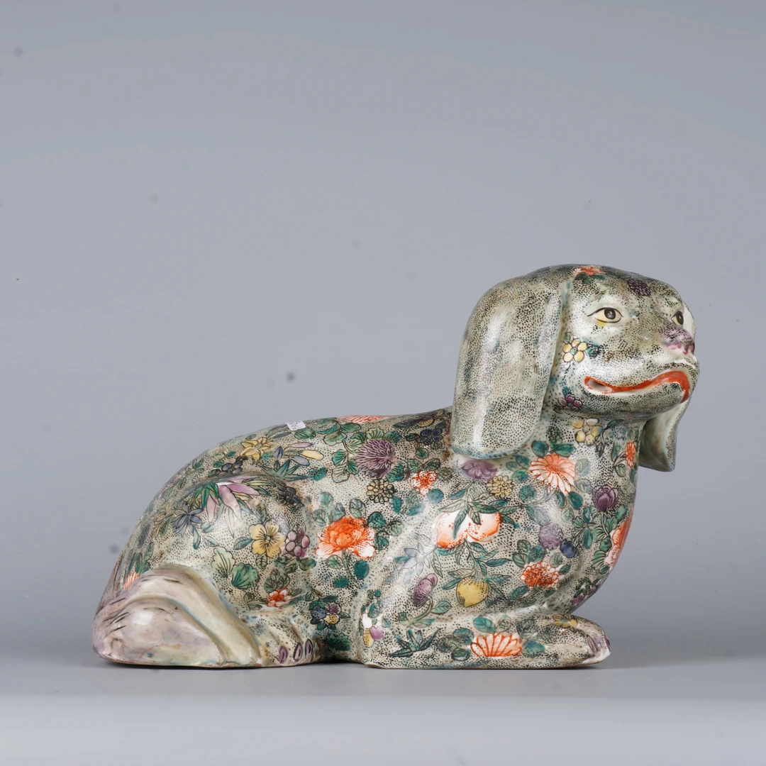 【拍卖】Lot.3518 五彩花卉纹犬型造像