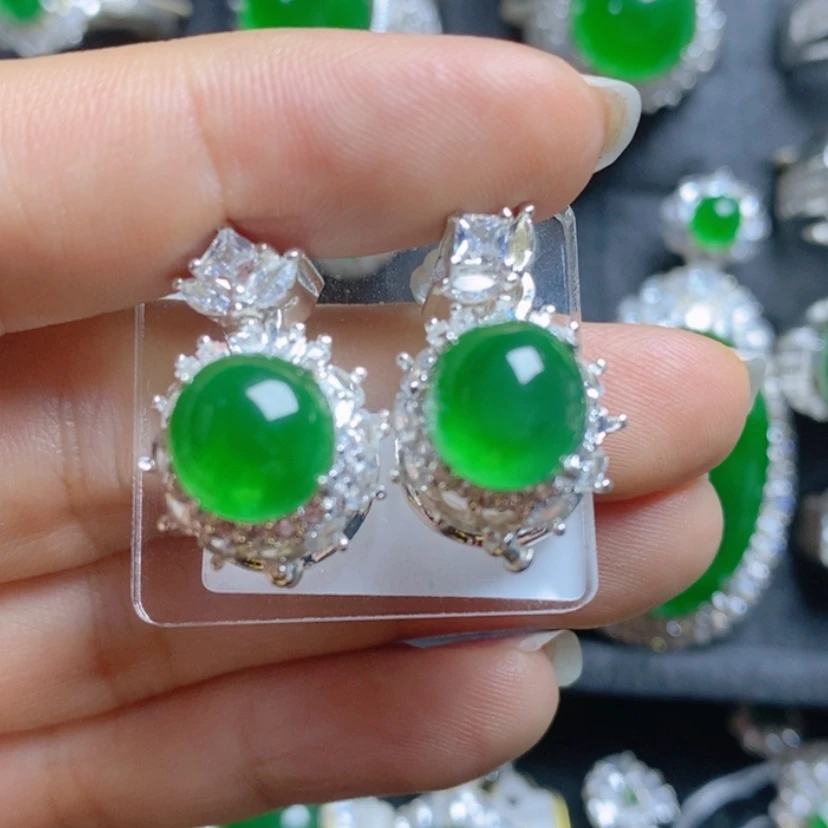 【闪购商品】翡翠挂件未镶嵌蛋面耳钉