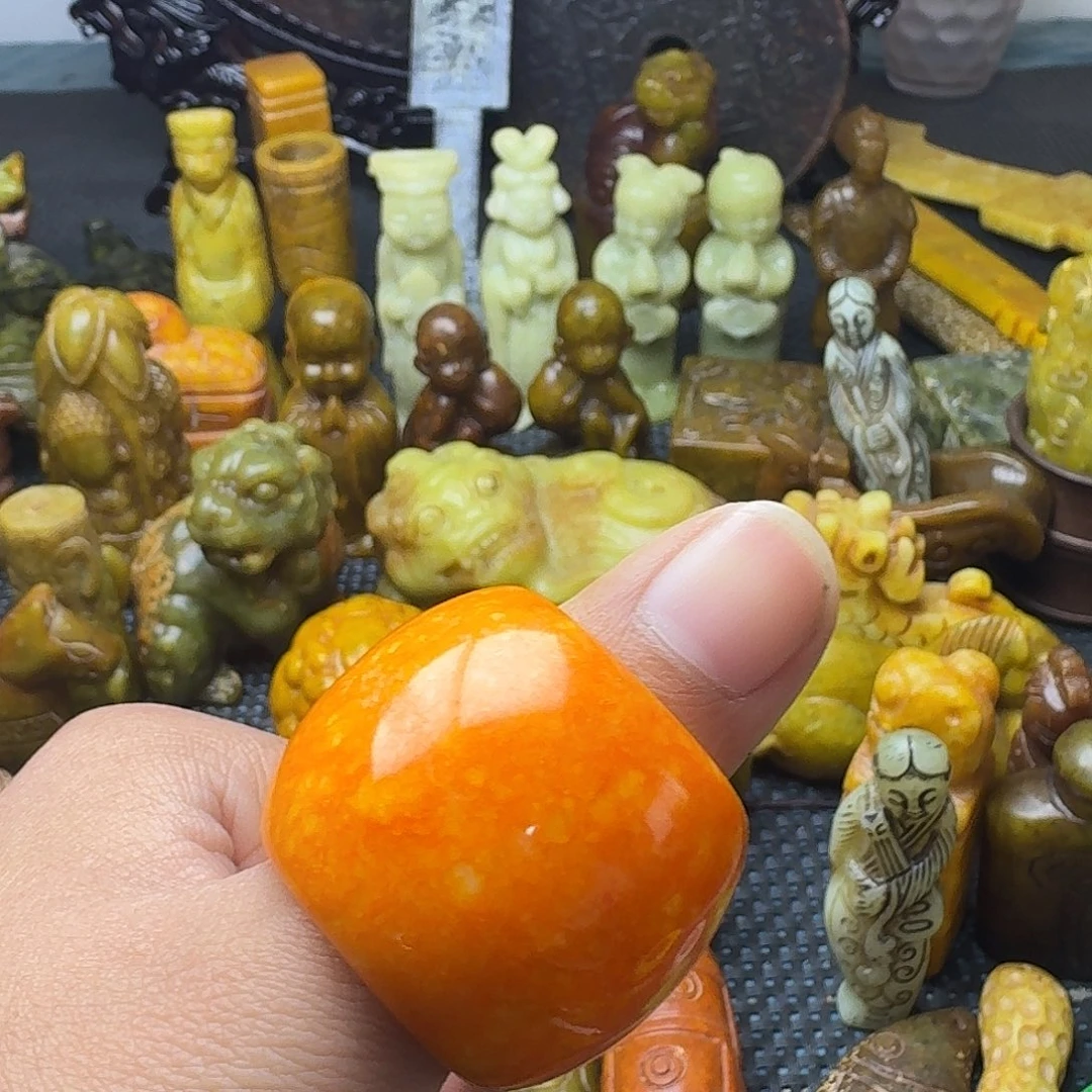 白玉菩提吊坠。。。