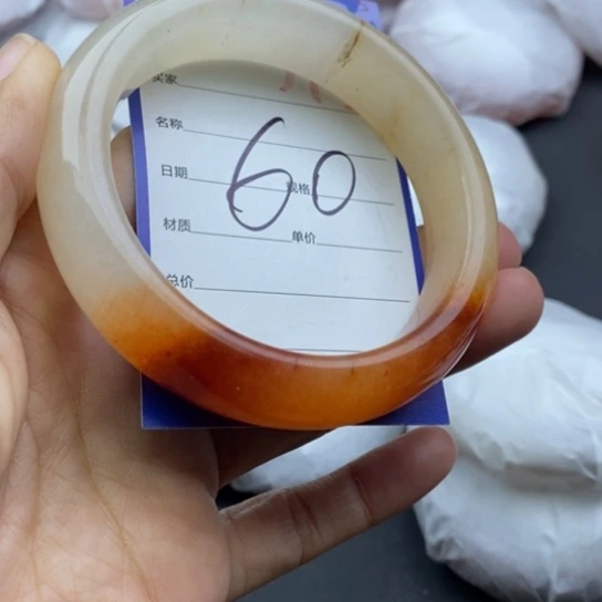 石英质玉未镶嵌手镯