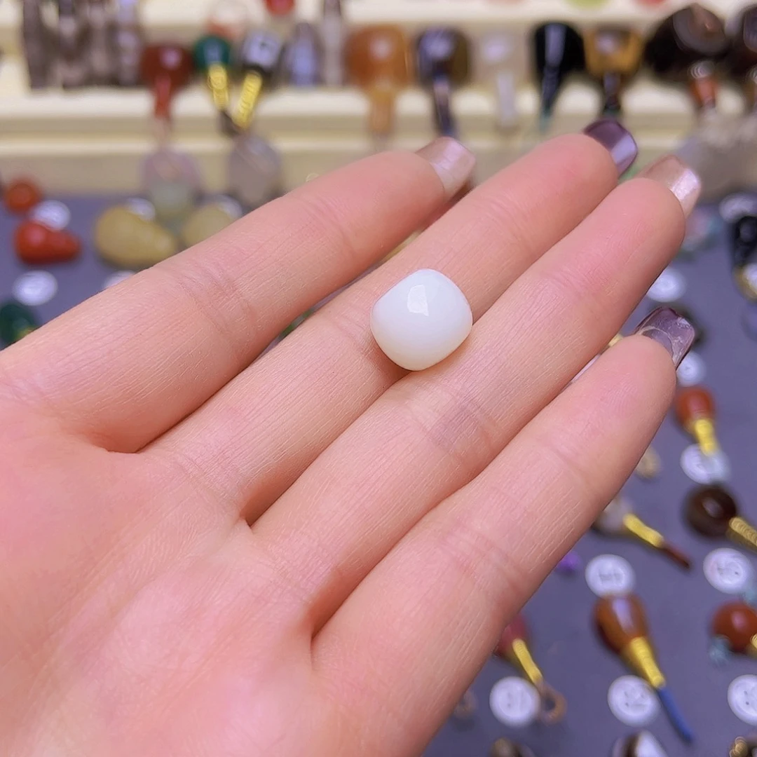 和田玉隔珠未镶嵌胖*