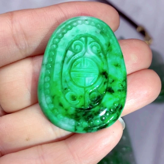 翡翠吊坠(不含链)未镶嵌