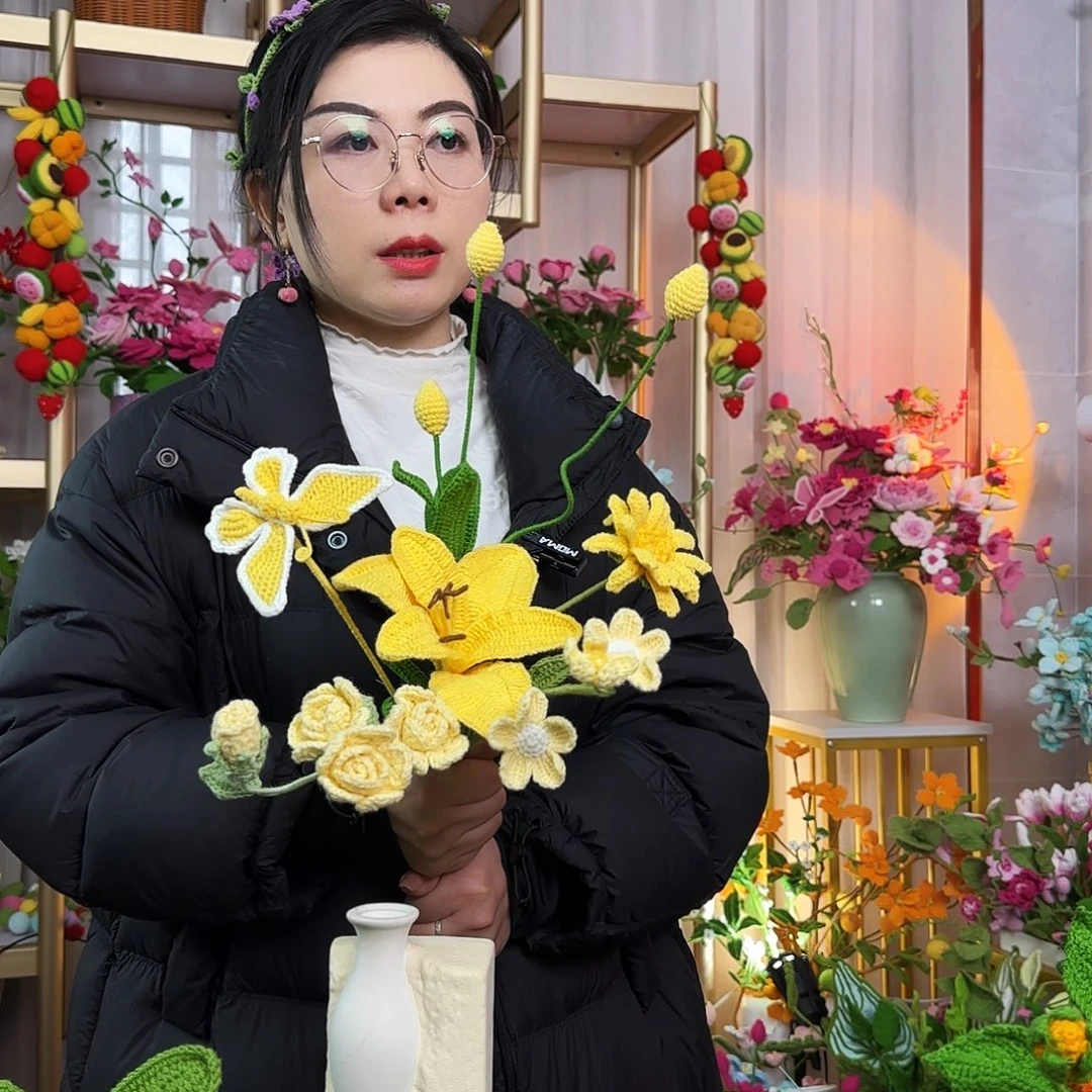 手工钩织设计花束