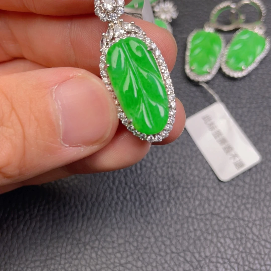 翡翠银S925镶嵌吊坠(不含链)