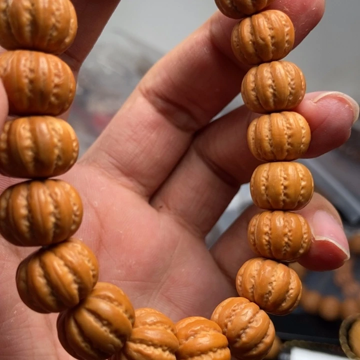 猴头核桃吊坠文玩手串