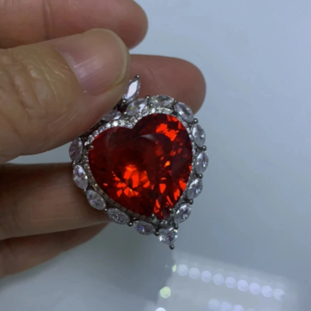 铜合金吊坠 轻奢爱心吊坠 红色122