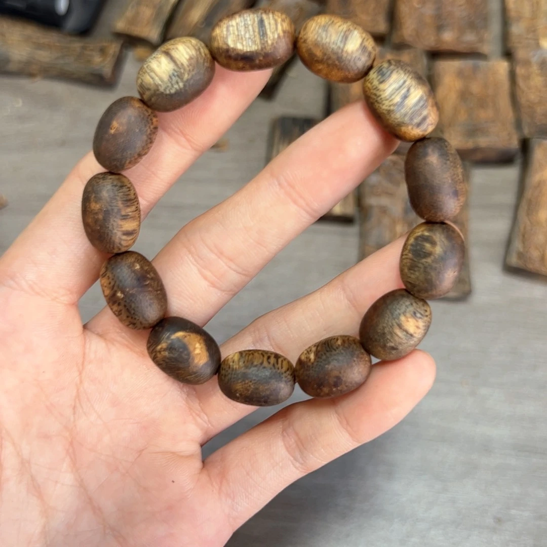 沉香木手串糖结留疤11.8克