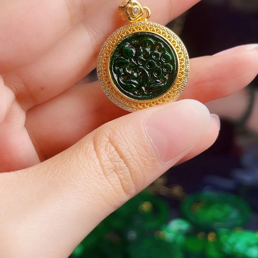 颈饰银S925镶嵌翡翠多样性