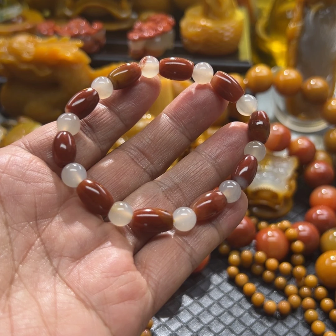 石英质玉未镶嵌颈饰