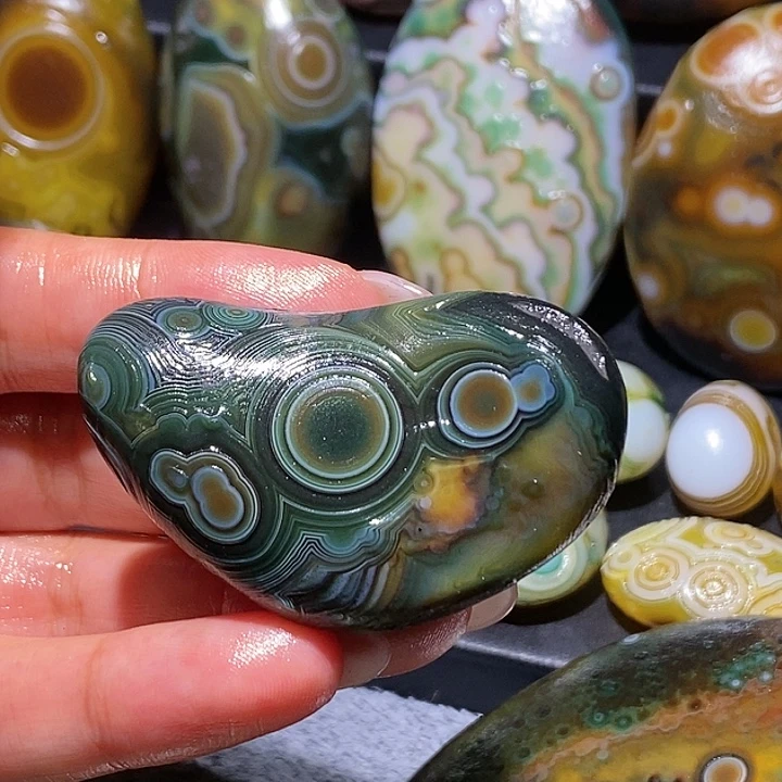 玛瑙/玉髓未镶嵌珠宝奇石16